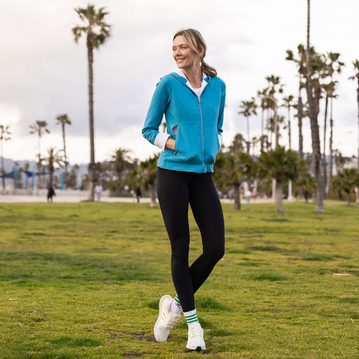 Travel Jacket With Hidden Pockets Scottevest Chloe Glow Hoodie